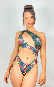 REGIA one-piece